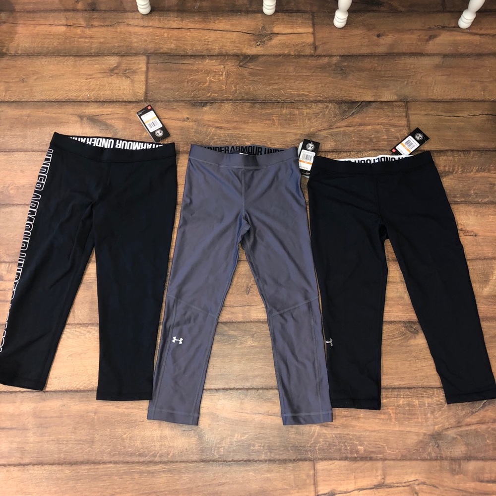 NWT Under Armour lot of leggings (3 pairs) size S